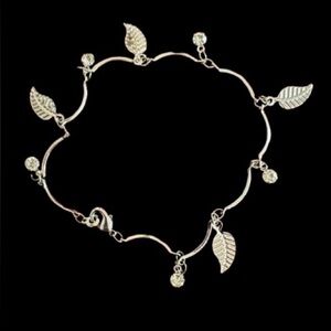 18K White Gold Plated Leaf Bracelet 🆕